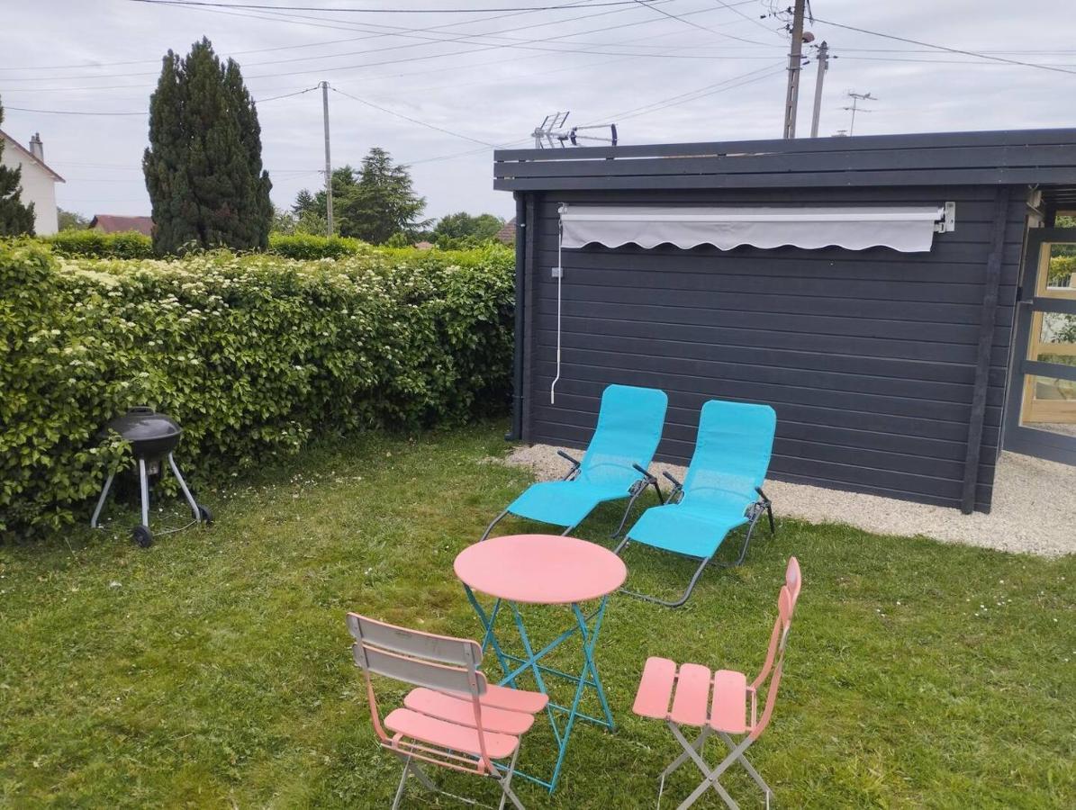 Tiny House Toute Equipee Avec Jardin Saint-Florent-sur-Cher Экстерьер фото