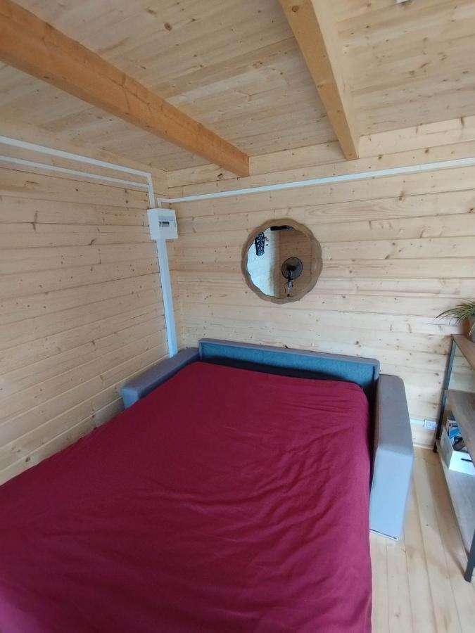 Tiny House Toute Equipee Avec Jardin Saint-Florent-sur-Cher Экстерьер фото