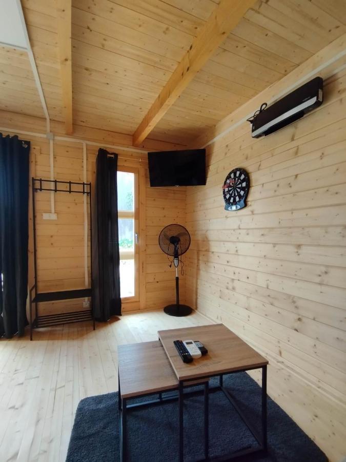 Tiny House Toute Equipee Avec Jardin Saint-Florent-sur-Cher Экстерьер фото